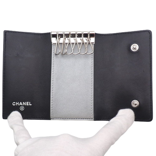 CHANEL(シャネル) カメリア ココマーク 6連キーケース キーケース 六連 小物 ラムスキン ブラック黒 シルバー金具 A47436 レディース  40800072505【中古】【アラモード】