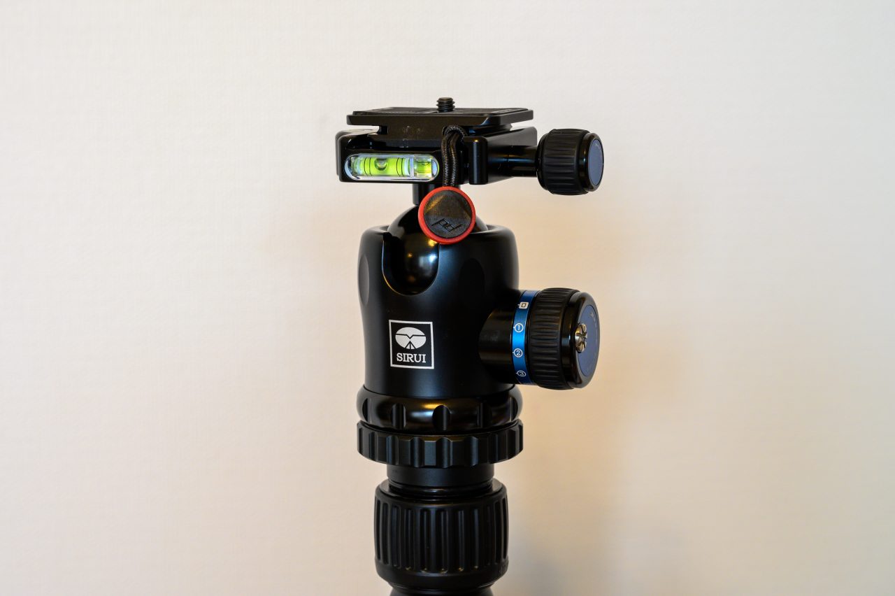 SIRUIカーボン三脚N-2204SKと自由雲台K-20Xを使ってみた
