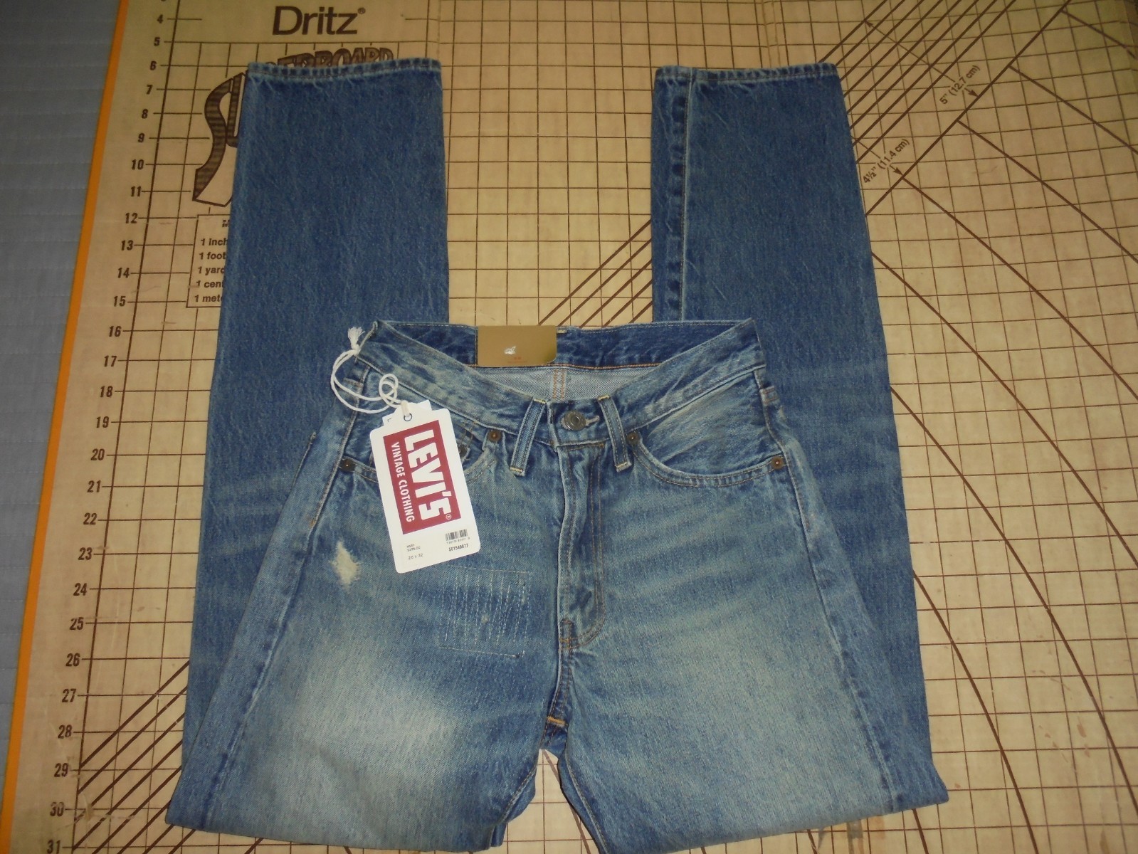 1954 LEVIS VINTAGE CLOTHING 501Z SIZE 26-32 BIG E SELVEDGE CONE DENIM JEANS  -NWT