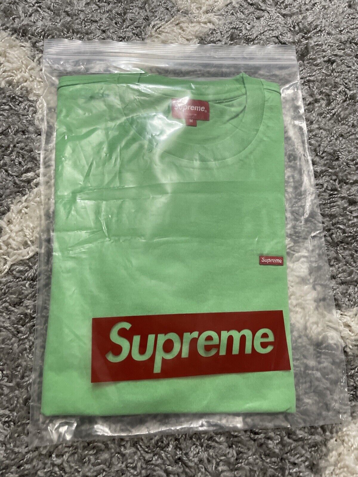 Supreme Small Box Logo TShirt Bright Green Sz Medium NWTS