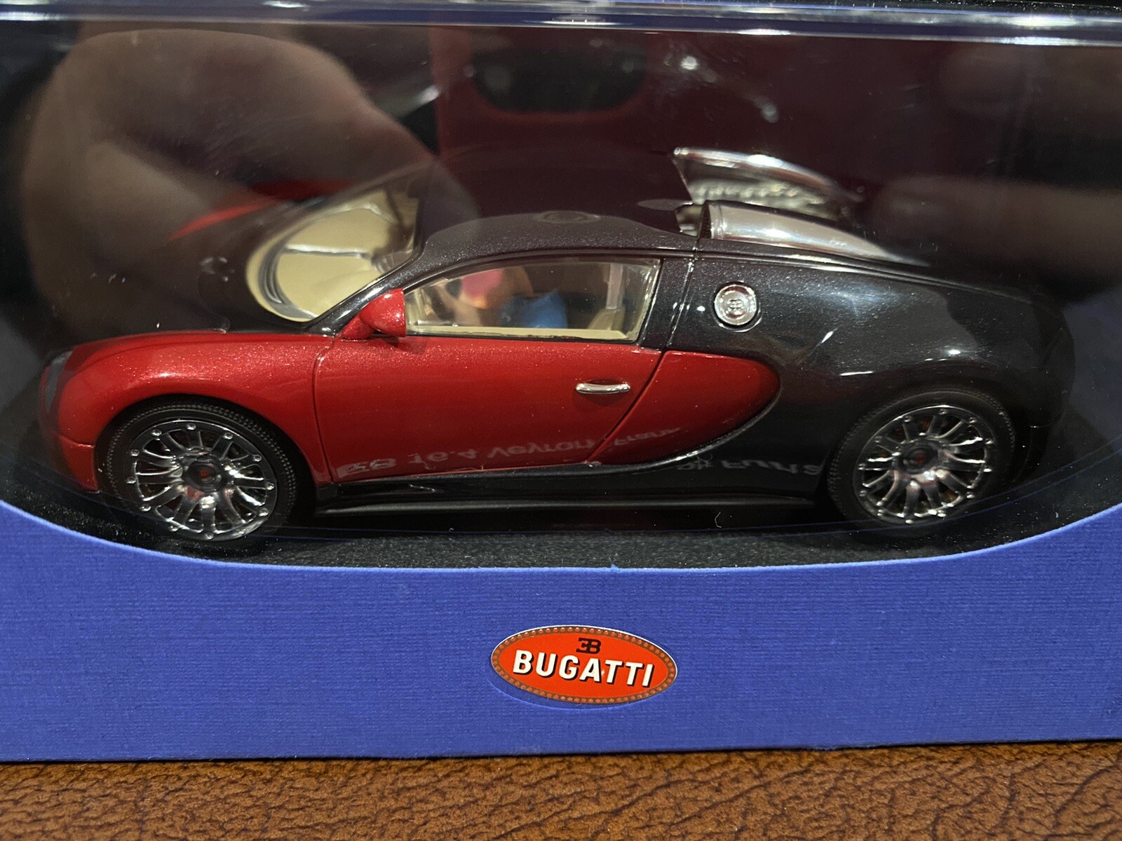 1:32 AutoArt BUGATTI VEYRON EB 16.4 #13291 (Black/Red) NEW Slot Car, NOT  1:18 | eBay