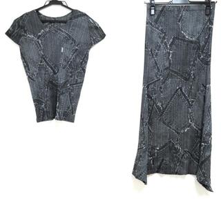 プリーツプリーズイッセイミヤケ セットアップ/コーデ(レディース)の 