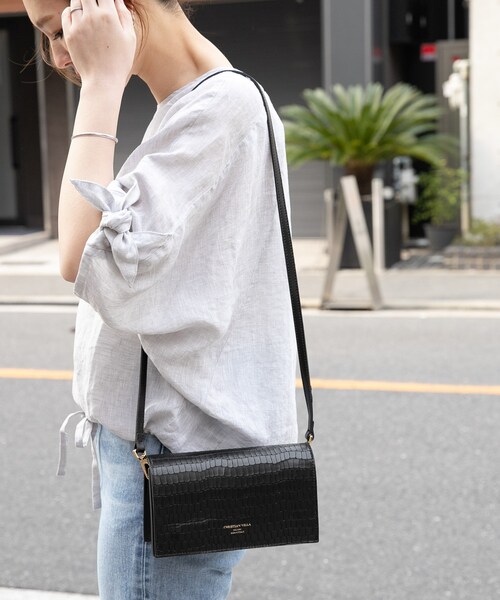 CHRISTIAN VILLA（クリスチャンヴィラ）の「CHRISTIAN VILLA クロコ型 