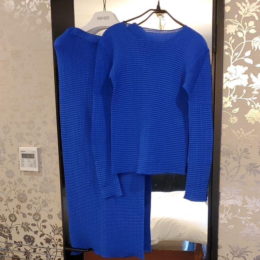 沸騰ブラドン
 イッセイミヤケ！プリーツプリーズセットアップ！ ロングワンピース