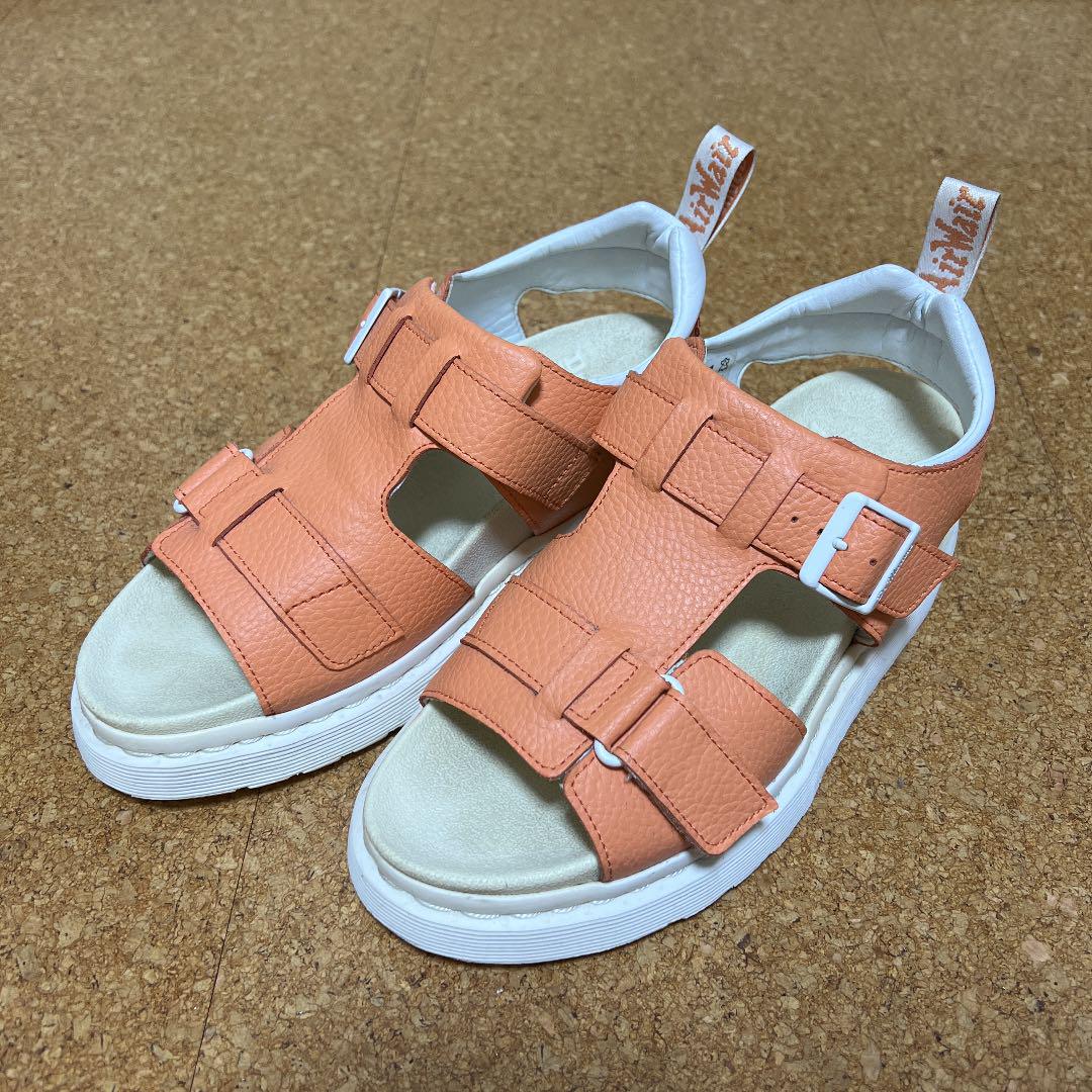 【送料無料キャンペーン?】
 Dr.Martens サンダル サンダル