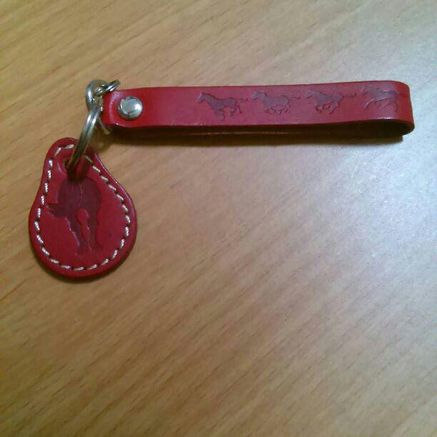 超爆安 
 馬　革製キーホルダー キーホルダー