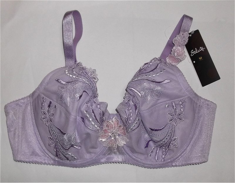 新品】♪新品♪ワコール・サルート、80グループフルカップブラジャー 