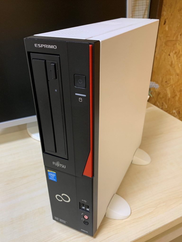 FUJITSU ESPRIMO D582GをSSD換装しました！ | 春日部市のパソコン教室 